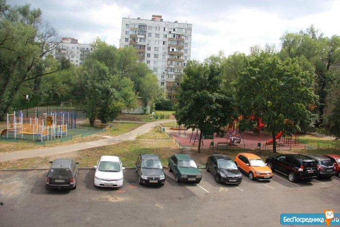 Хлобыстова 8