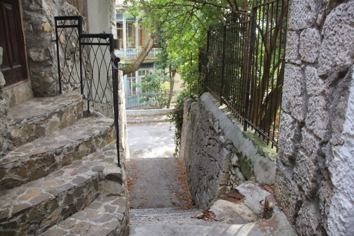 Крым улочками Алупки