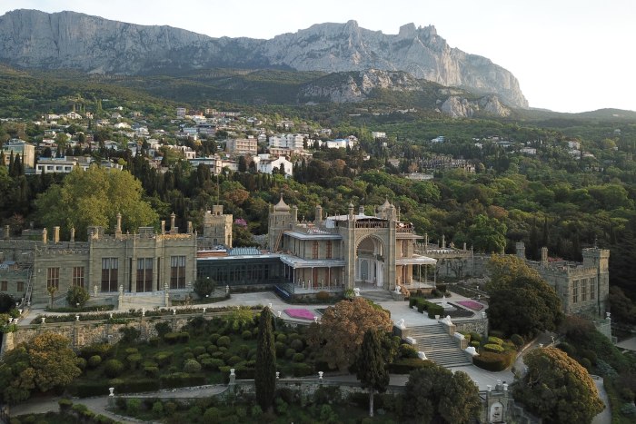 Алупка Крым центр