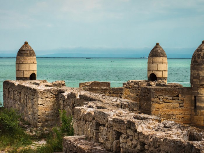 Крепость Еникале история