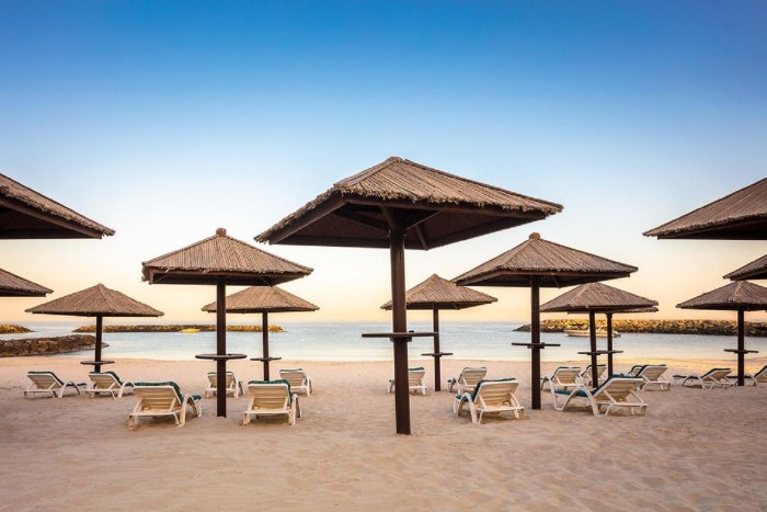 Coral Beach Resort 4 Шарджа