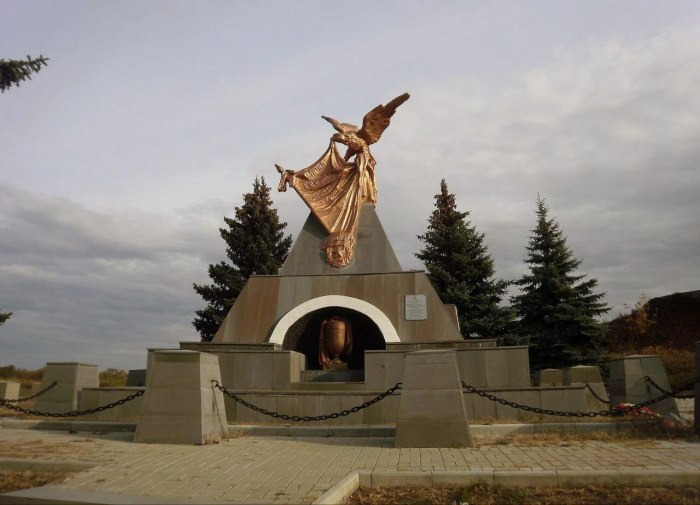 Курган острая могила Луганск