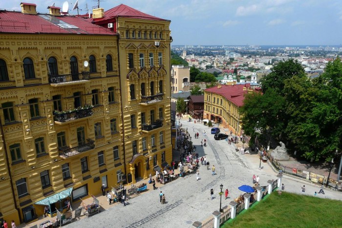 Михайловский спуск Киев