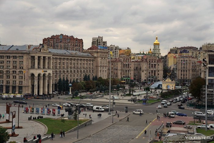 Улица Крещатик в Киеве