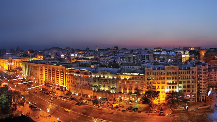 Улица Крещатик в Киеве