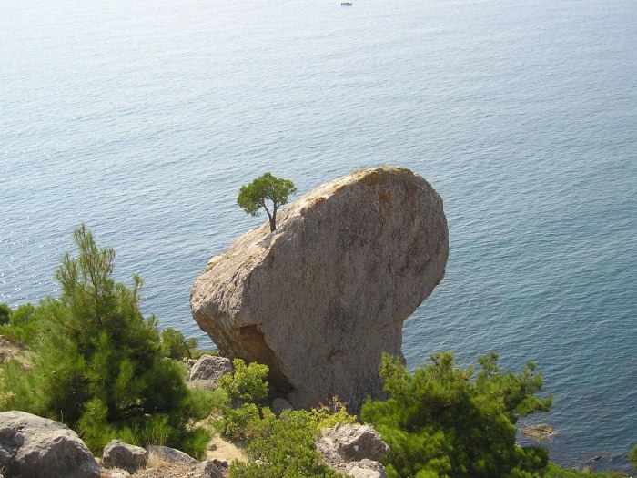 Скала топор в Крыму фото