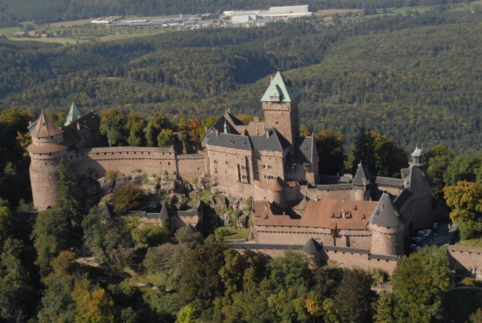 Замок Haut-Koenigsbourg