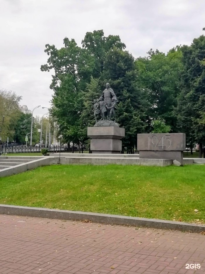 Екатерининский сквер Кронштадт