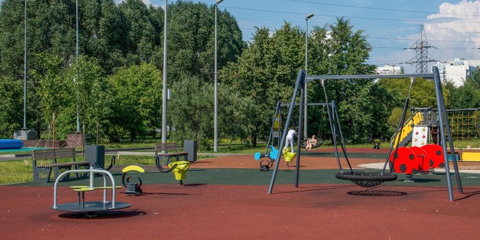 Парк 850 летия Москвы детские площадки