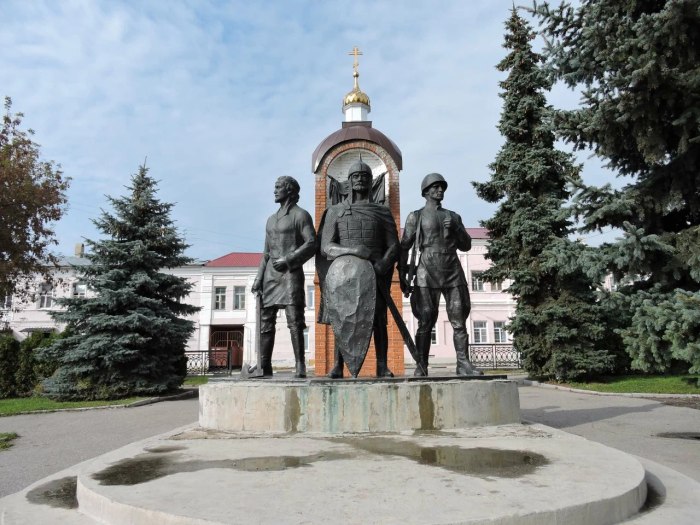 Памятник 850 лет Ельцу