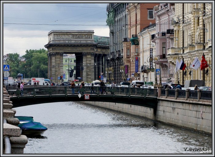 Итальянский мост на Кан. Грибоедова. Санкт-Петербург