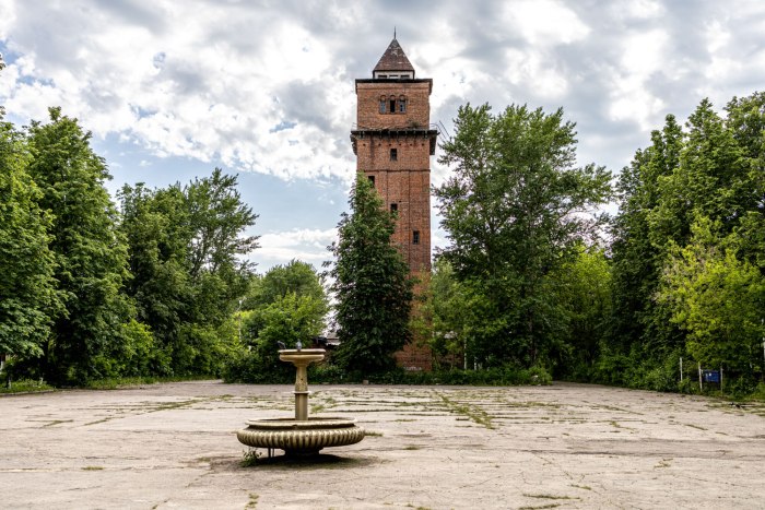 Посёлок Бородинский Тульской области водонапорная башня