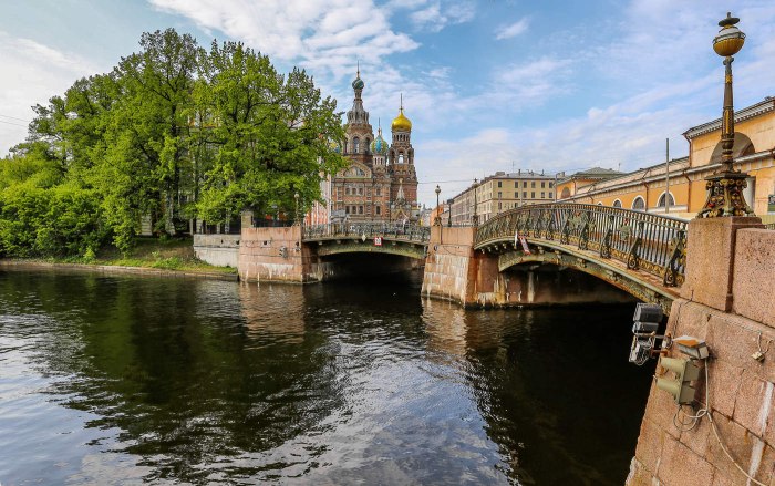 Санкт-Петербург летом мосты
