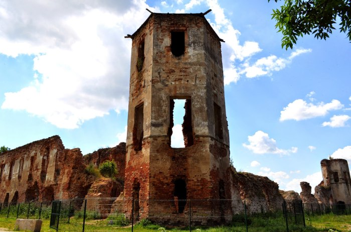 Беларусь замок Ольшанский