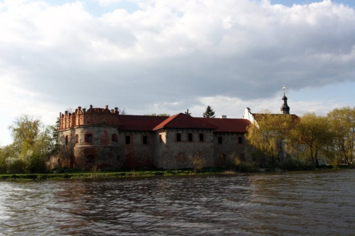 Староконстантиновский замок
