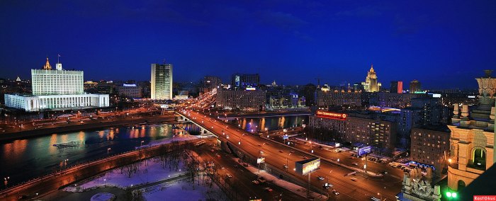 Москва 2000 год