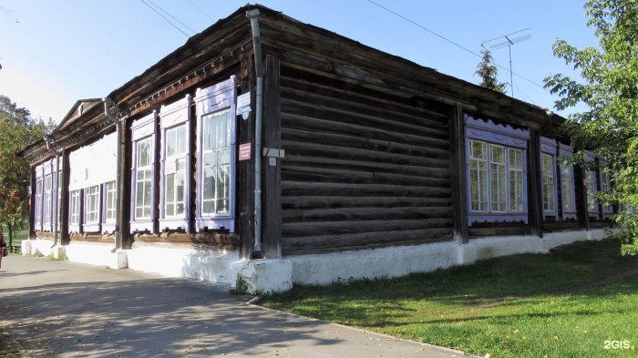 Ялуторовск улица свободы школа