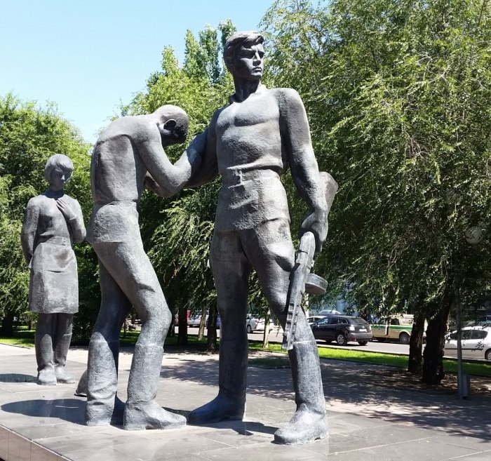 Комсомольский сад Сталинград