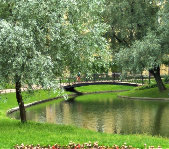 Юсуповский сад в Санкт-Петербурге