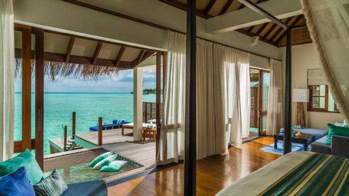 Four Seasons Resort at Landaa Giraavaru 5*