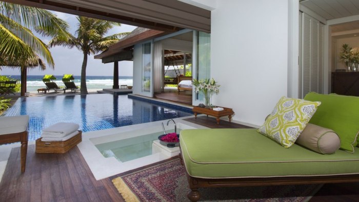 Naladhu private Island Maldives 5*