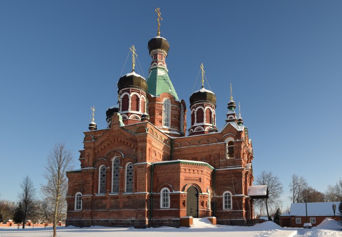 Храм Петра и Павла в Ярцево Смоленской области