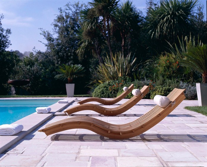 Unopiu Chaise Lounge