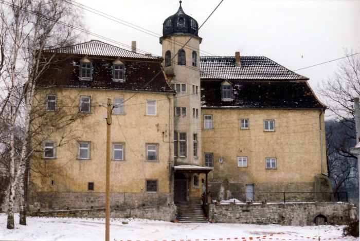 Замок Дорнбург