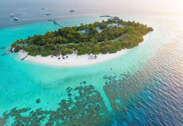 Eriyadu Island Resort Maldives 4