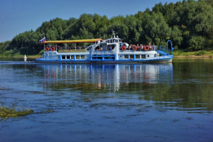 Теплоход Коломна Притыка