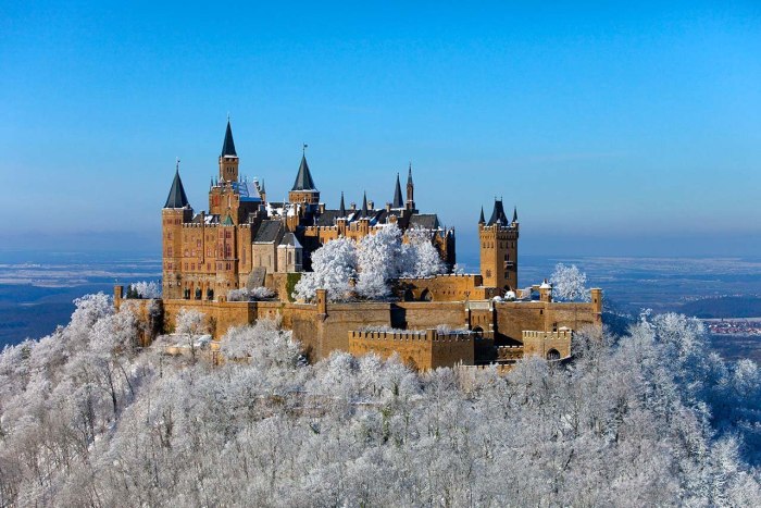 Замок Гогенцоллерн (Hohenzollern_Castle)