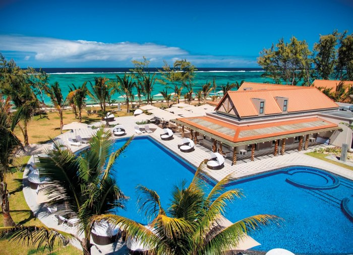 Maritim Crystals Beach Hotel 4*
