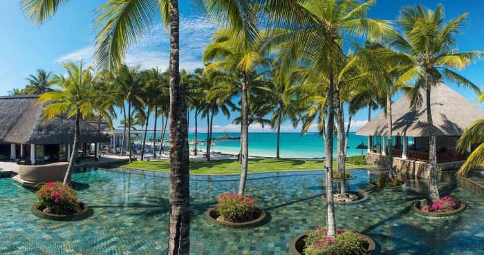Отель Constance Belle mare plage
