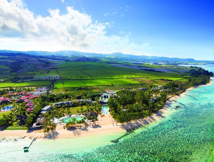 Outrigger Mauritius Resort & Spa 4*