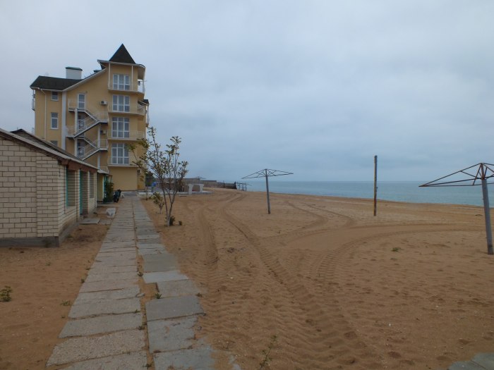 Пляж золотые Пески Евпатория