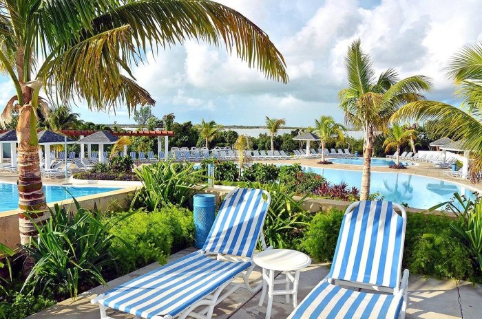 Grand Aston Cayo las Brujas Beach Resort & Spa