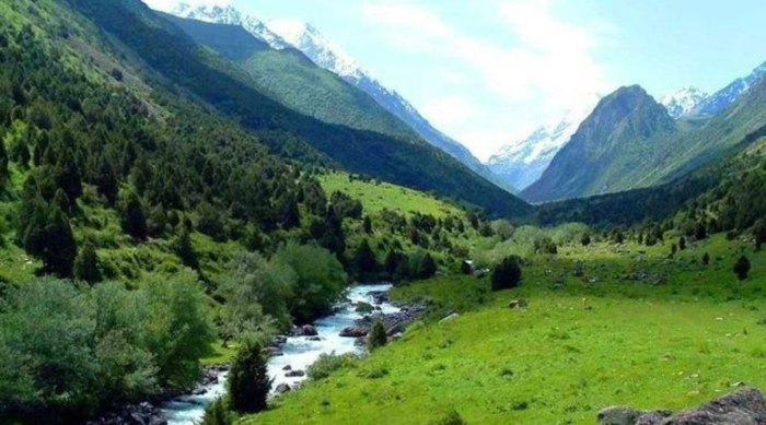 Кыргызстан Аламединское ущелье