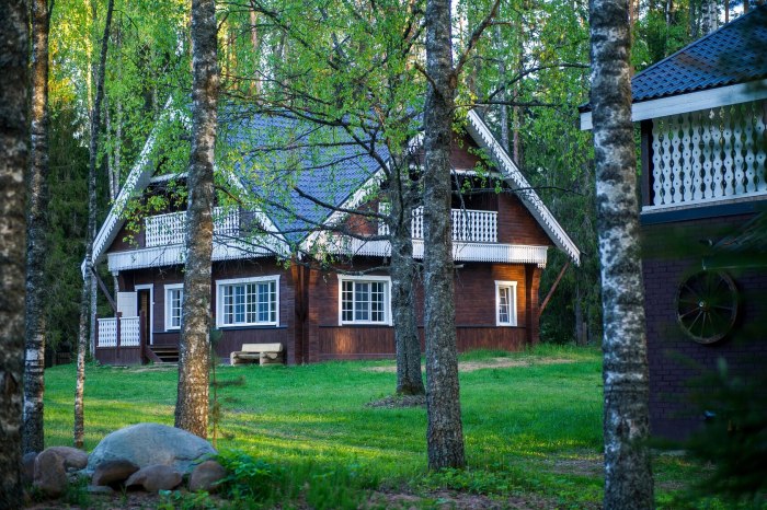 Дом отдыха красный Бережок Новгородская область
