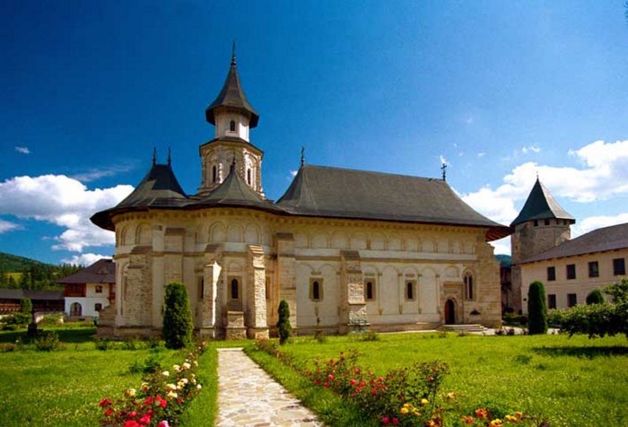 Румынский монастырь Путна