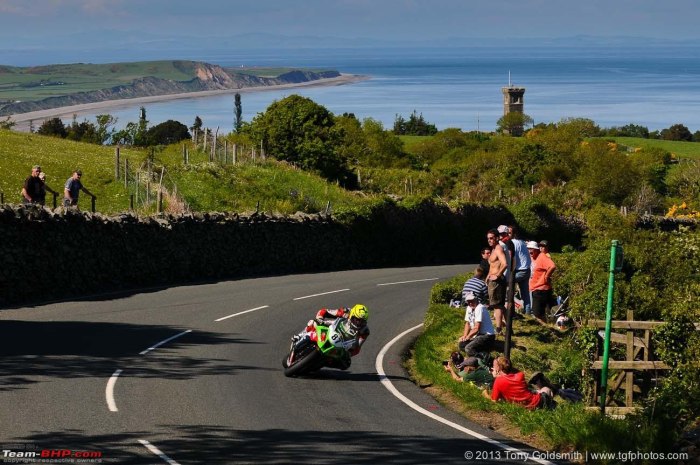 Isle of man TT памятник