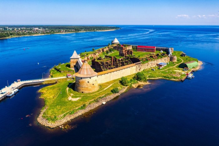 Остров орешек Шлиссельбургская крепость