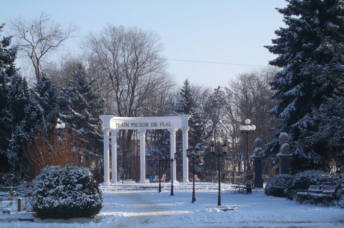 Аллея классиков (Бельцы)