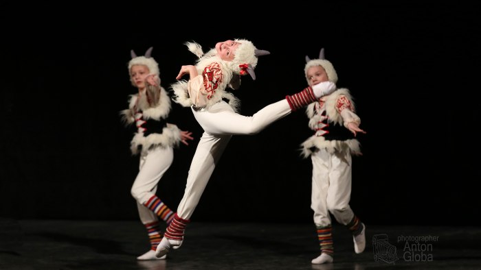 Танцевальный коллектив «guzal-Dance»