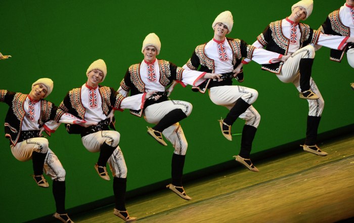 Ансамбль Моисеева танцы народов России