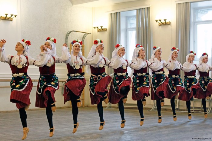 Балет Игоря Моисеева лето