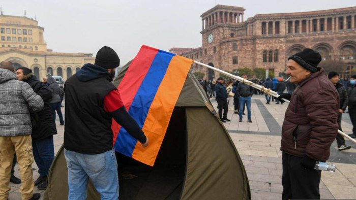 Митинг в Ереване сейчас
