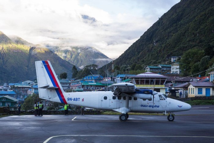 DHC-6 аэропорт Лукла
