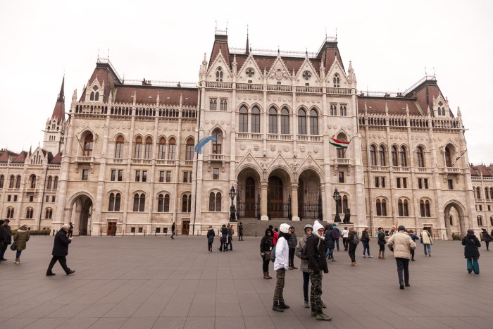 1. Венгерский парламент. Будапешт
