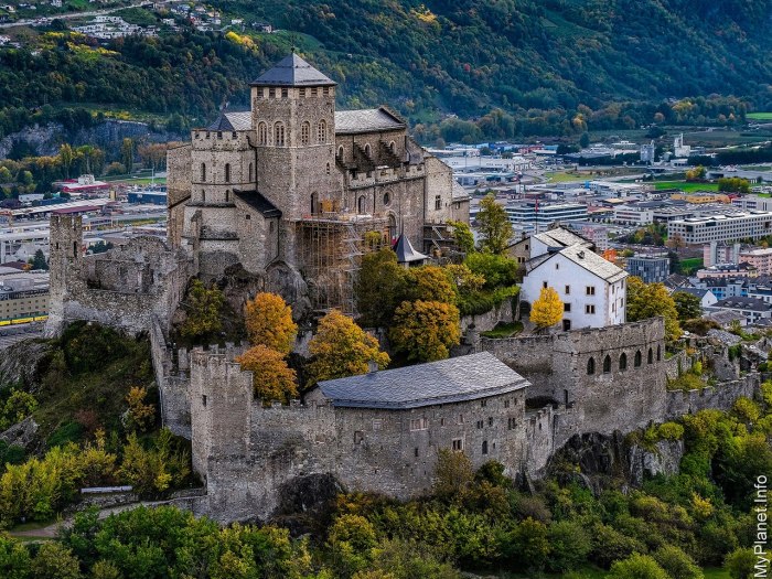 Замок турбийон Швейцария