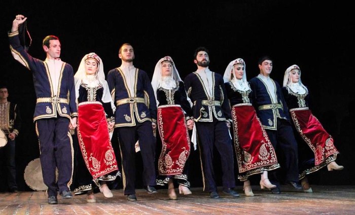 Армянский национальный костюм Кочари